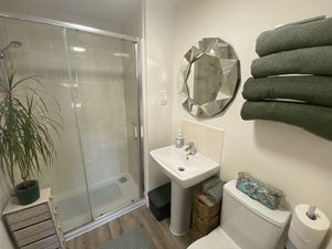 En-Suite- click for photo gallery